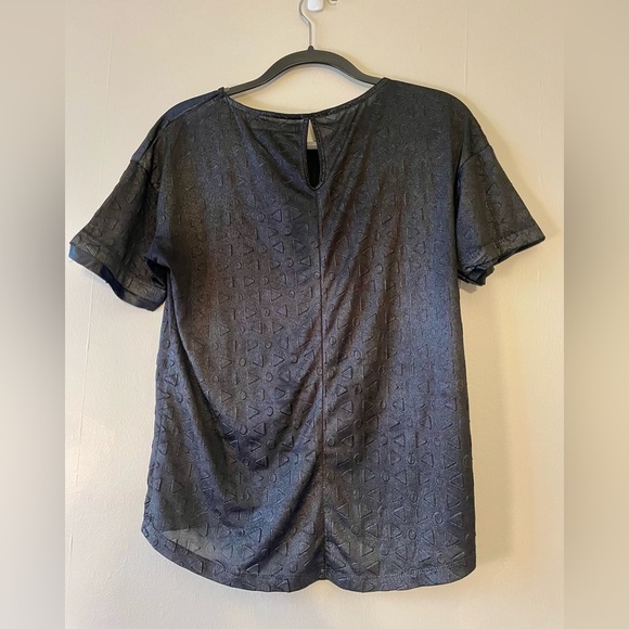 Italian Fashion-T-Shirt-Black-Leather Details-Size M - Picture 2 of 5